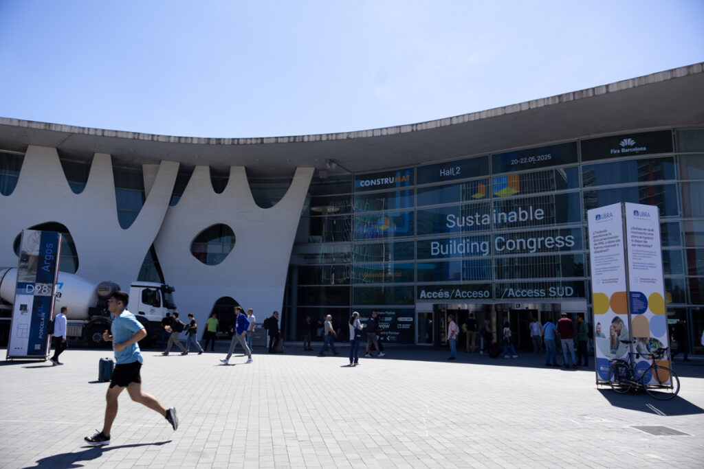 Negroluz a la fira Construmat